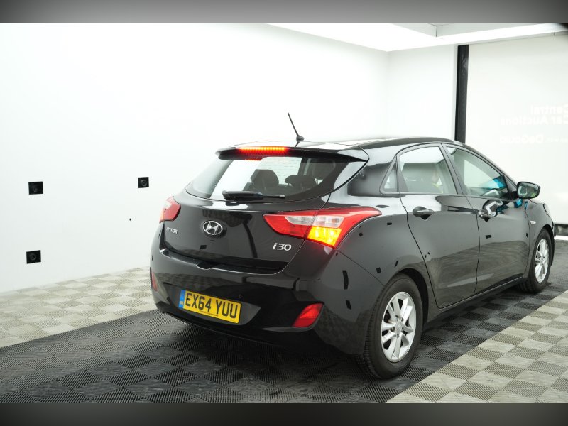 Black 2014 Hyundai i30 1.4 Active Hatchback 5dr Petrol Manual Euro 5 100 ps in Uxbridge